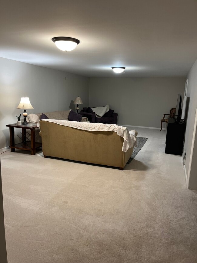 Building Photo - 1918 Porter Ave