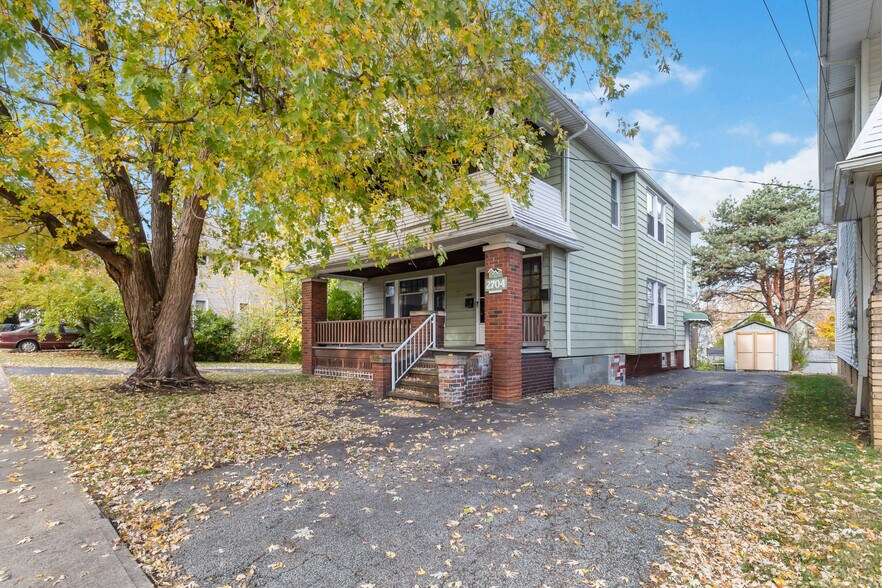 Building Photo - 2704 Natchez Ave