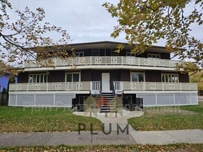 Building Photo - 705 Cleveland St