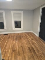 Building Photo - 347 Pearl St