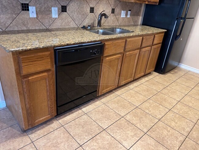 Building Photo - 4905 Autumn Valley Dr