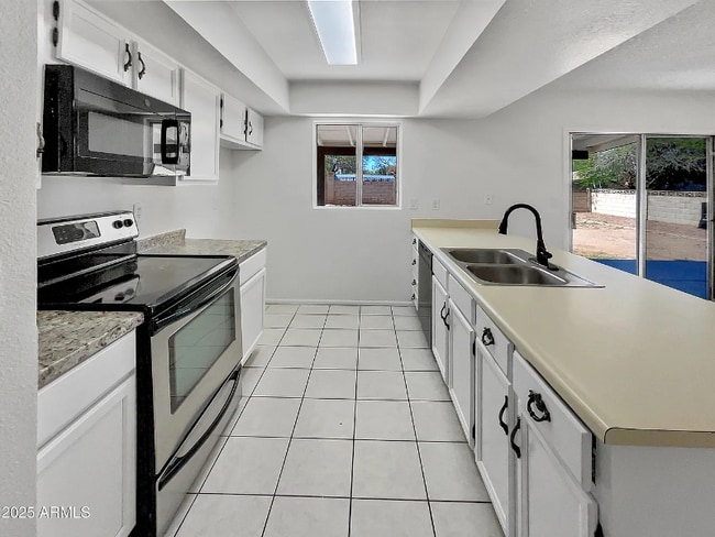 Building Photo - 2127 W Marco Polo Rd