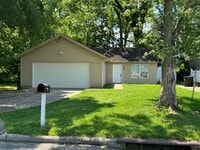 Building Photo - MT HEALTHY - Simple ranch living 3 bed 1 bath