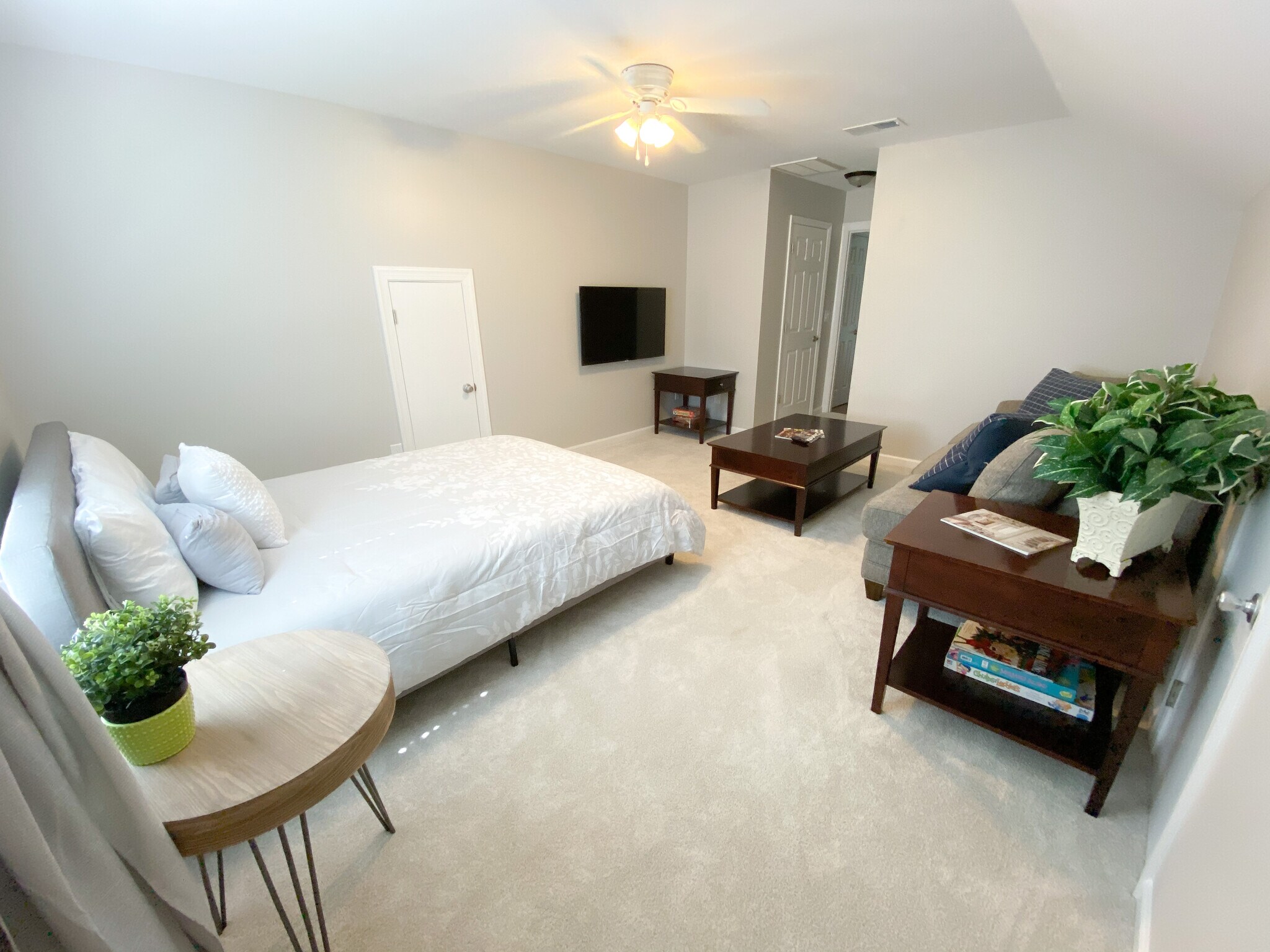 Building Photo - 10301 Rougemont Ln