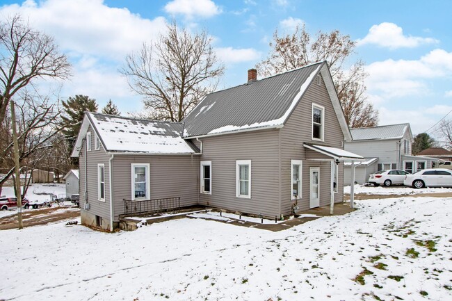 Building Photo - Two bedroom, single-family home