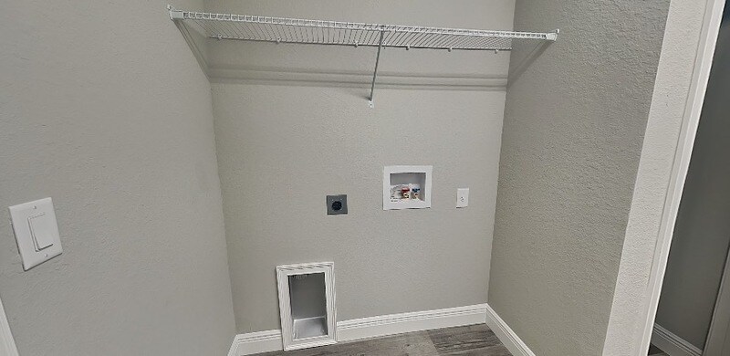 Building Photo - 13 Locust Loop