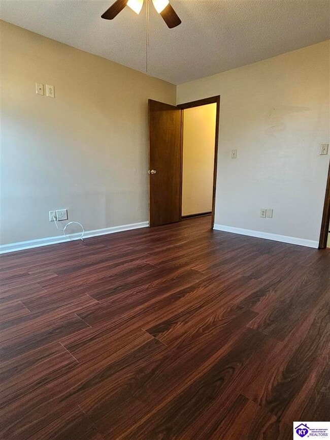 Building Photo - 508 Independence Ct