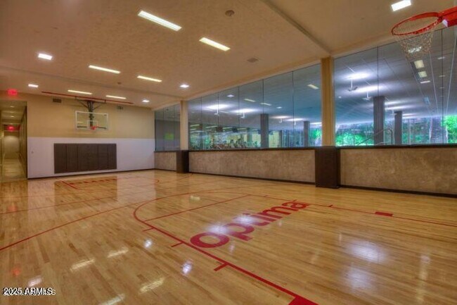 Building Photo - 7137 E Rancho Vista Dr