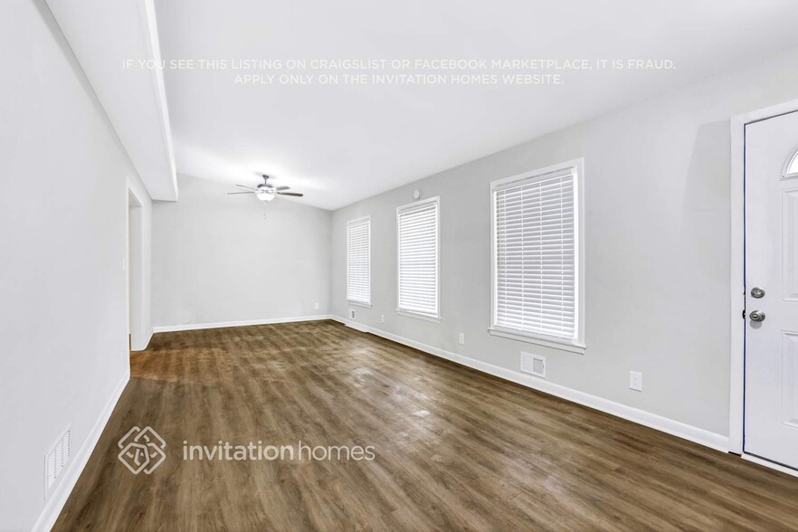 Building Photo - 5435 St Lo Ln