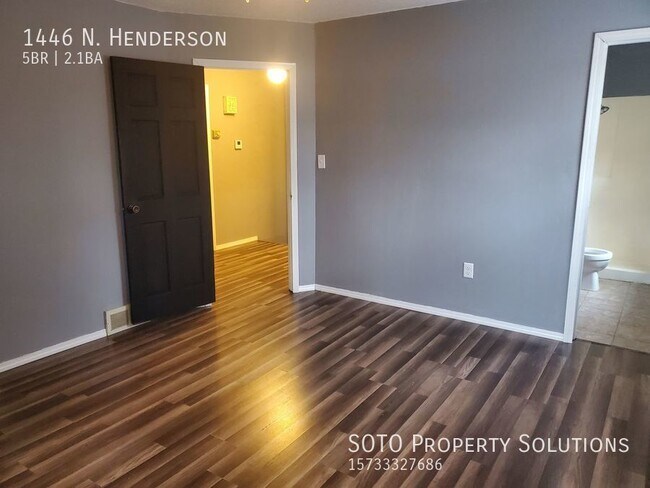 Building Photo - 5 BD / 2.5 BA House