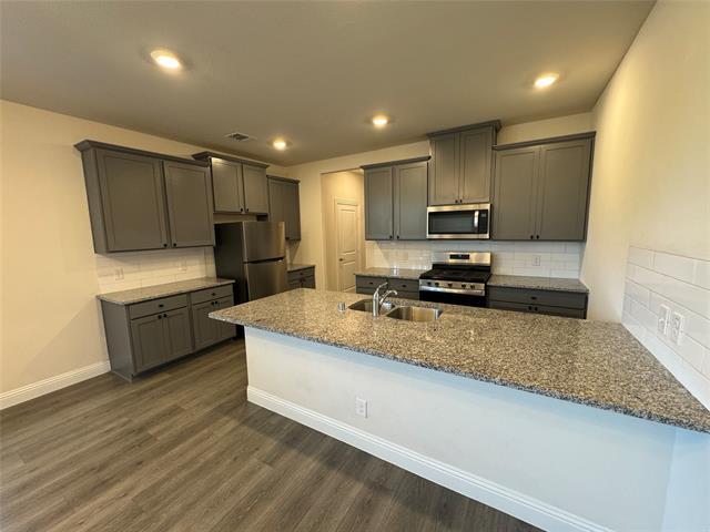 Building Photo - 1601 Blakely Pl