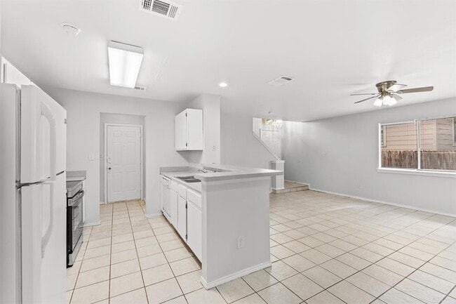 Building Photo - 840 Sagewood Trail