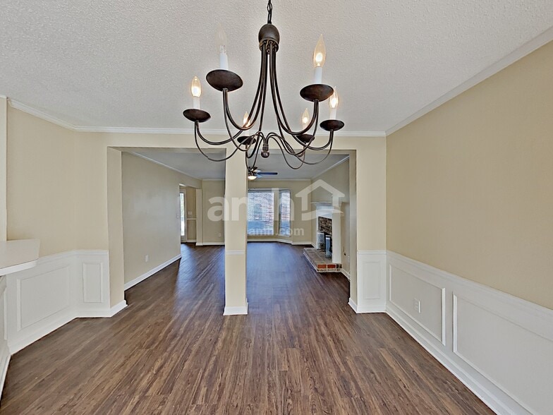 Building Photo - 4473 High Gate Ct NW
