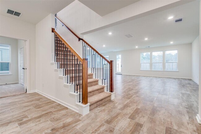 Building Photo - 17222 Rock Willow Ln