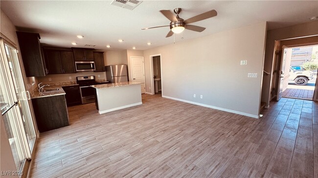 Building Photo - 6502 Baylyn Ct