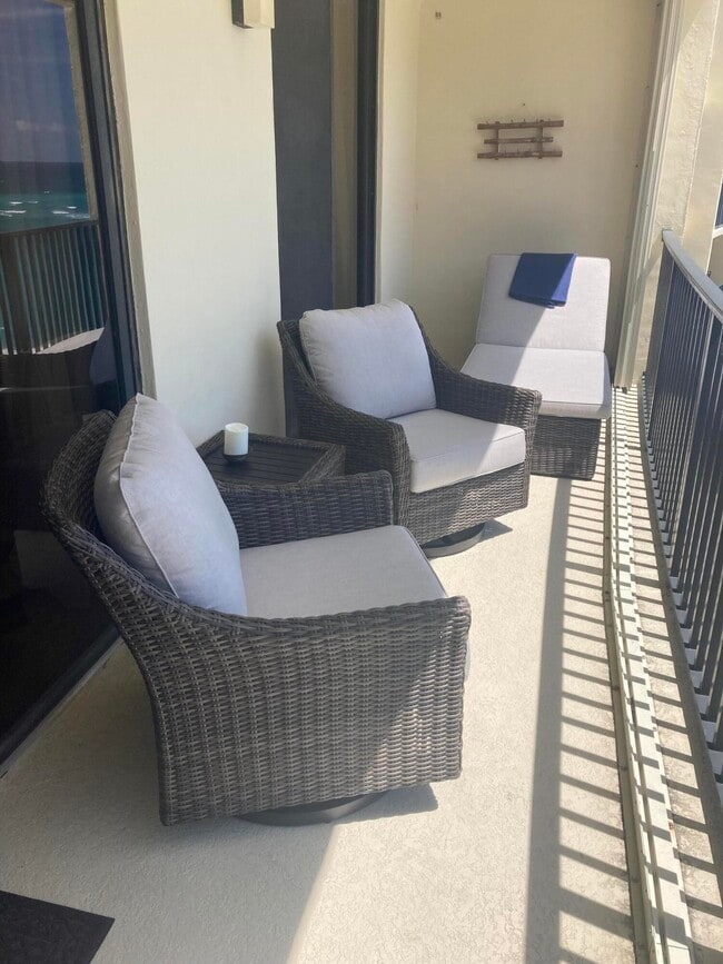 Building Photo - 400 Ocean Trail Way