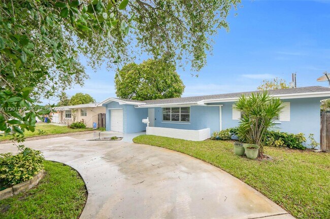 Building Photo - 7811 NW 10th St