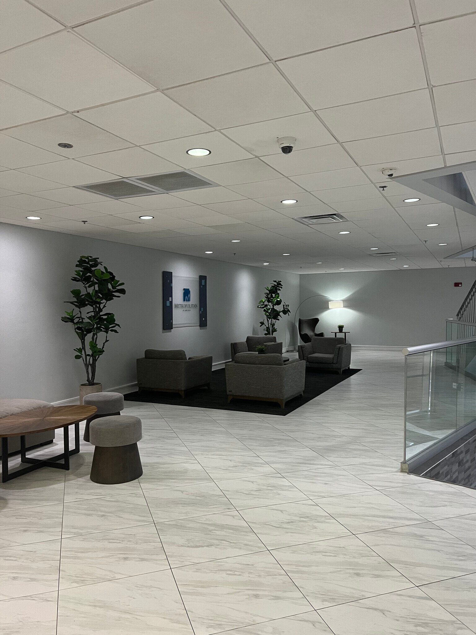 Building Photo - 151 E Washington St