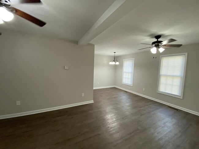 Building Photo - PRE-LEASING FOR AUGUST 2026!