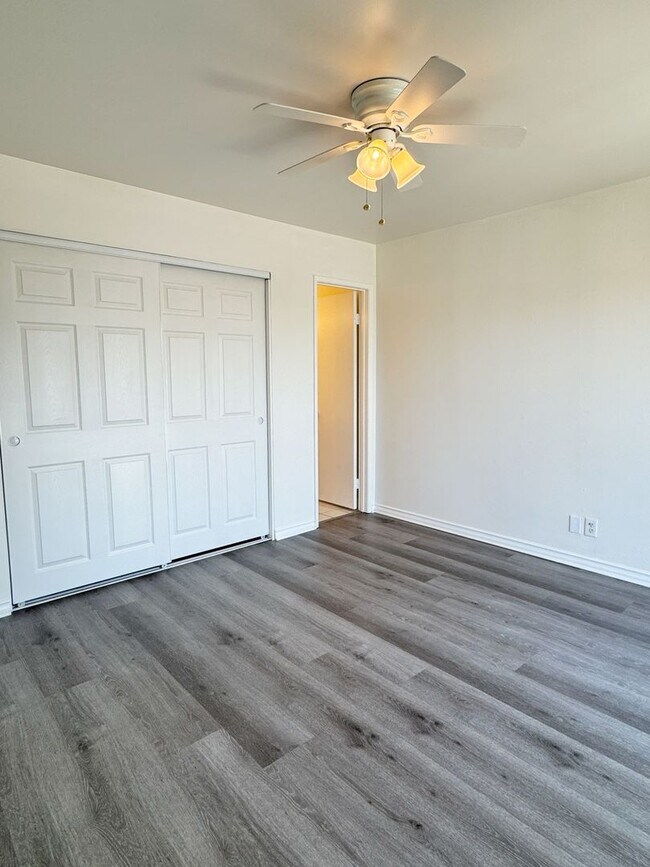 Building Photo - RENT SPECIAL!! $500 OFF SECOND MONTH RENT - Spacious 3 Bedroom 2 Bath Condo in Hawaiian Gardens