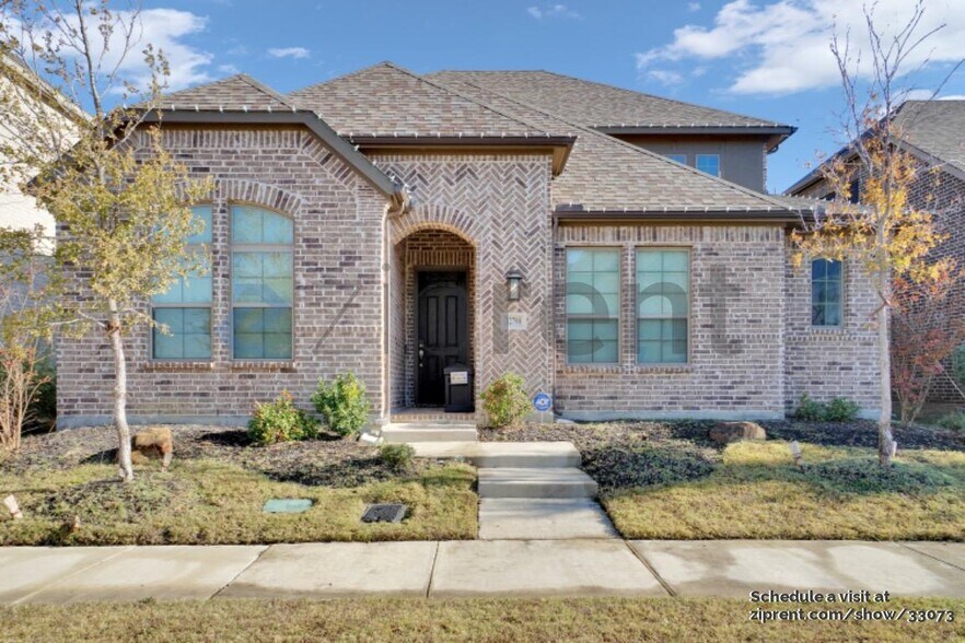 Primary Photo - 12790 Royal Oaks Ln
