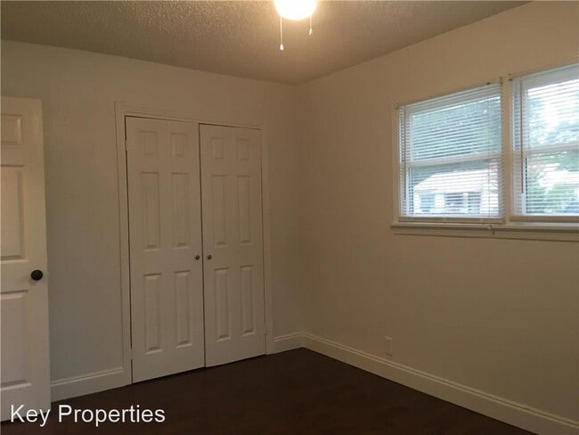 Building Photo - 2 br, 1 bath House - 1636 Globe Avenue