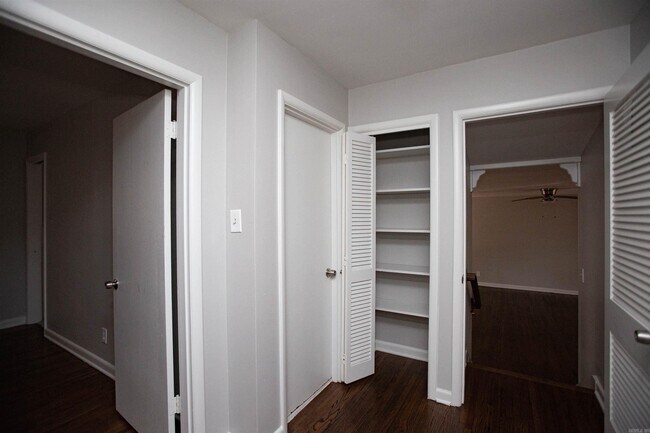 Building Photo - 2920 S Bryant St