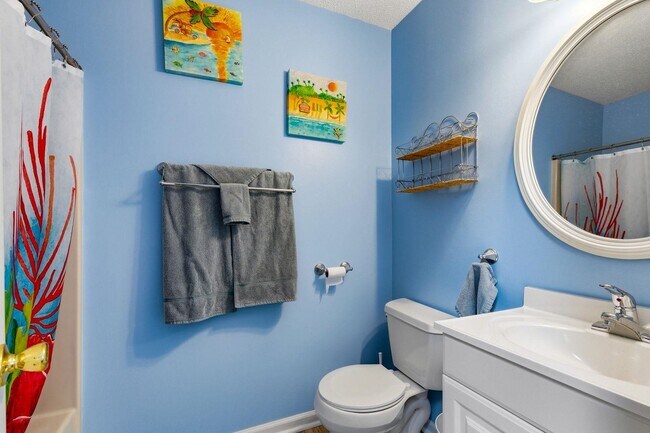 Building Photo - 3700 Golf Colony Ln