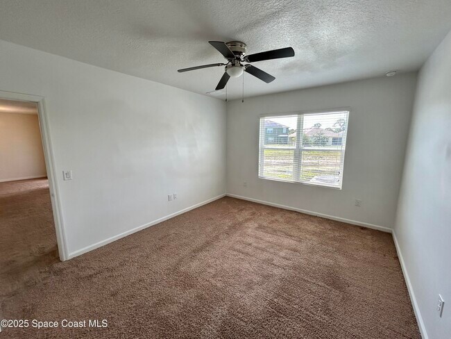 Building Photo - 134 Lure Ct SW