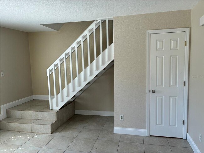 Building Photo - 16513 Lake Brigadoon Cir