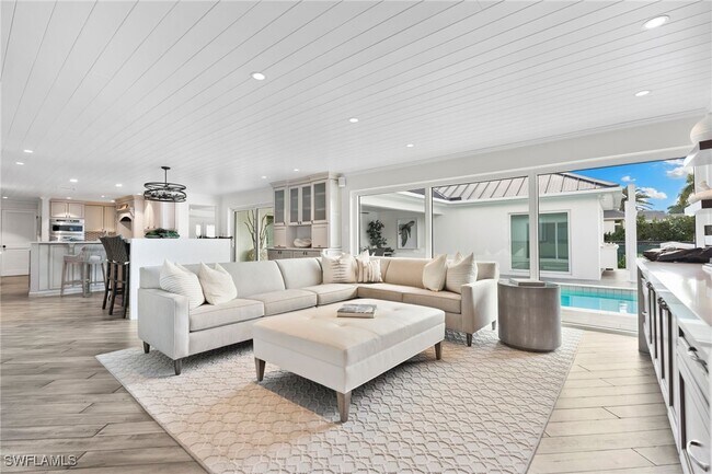 Building Photo - 3737 Crayton Rd