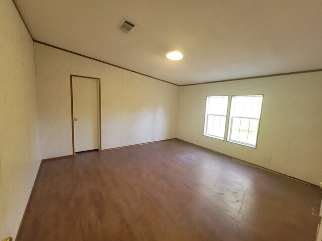 Building Photo - 4541 Deer Run Rd