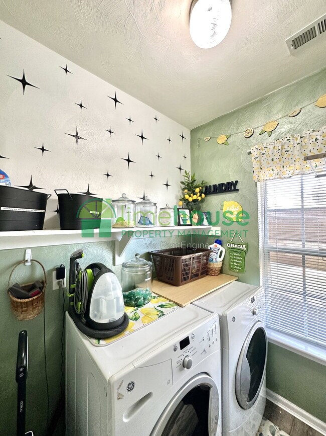 Building Photo - 4413 Valera Ct
