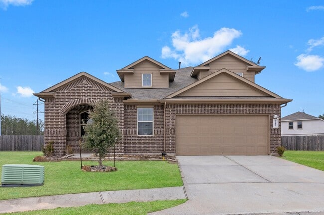 Building Photo - 18101 Woodpecker Trl