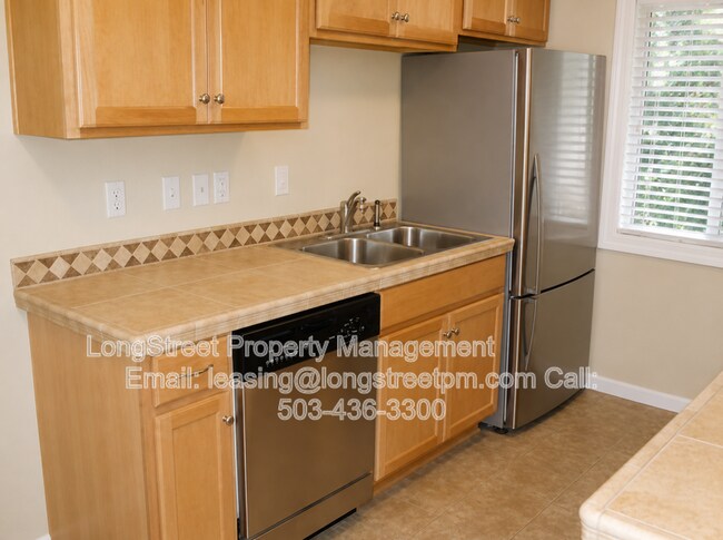 Building Photo - 2680 SW 87th Ave