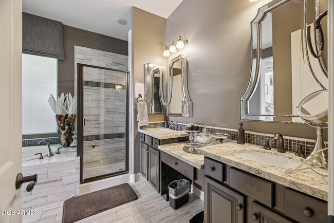 Building Photo - 5907 E Calle de Las Estrellas Rd