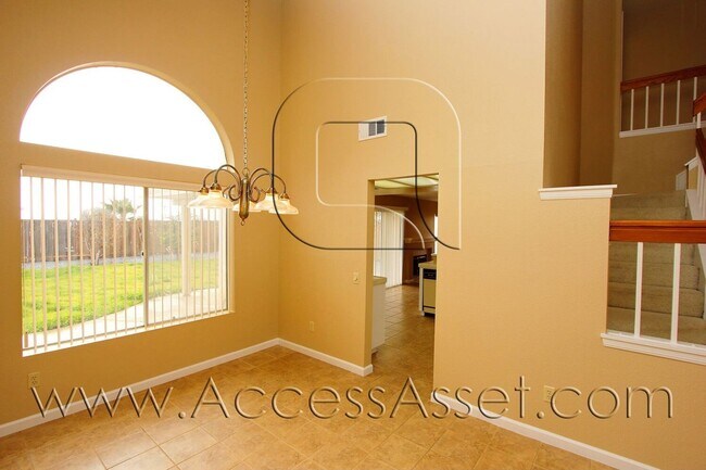 Building Photo - Beautiful 4 Bed/3 Bath Home In Murrieta!