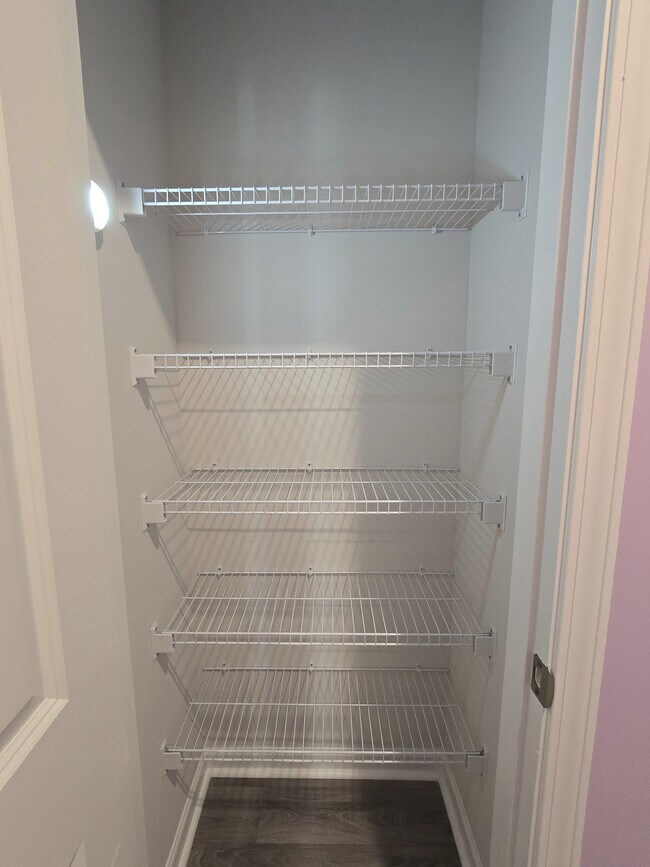 Building Photo - 276 Olivia Ct