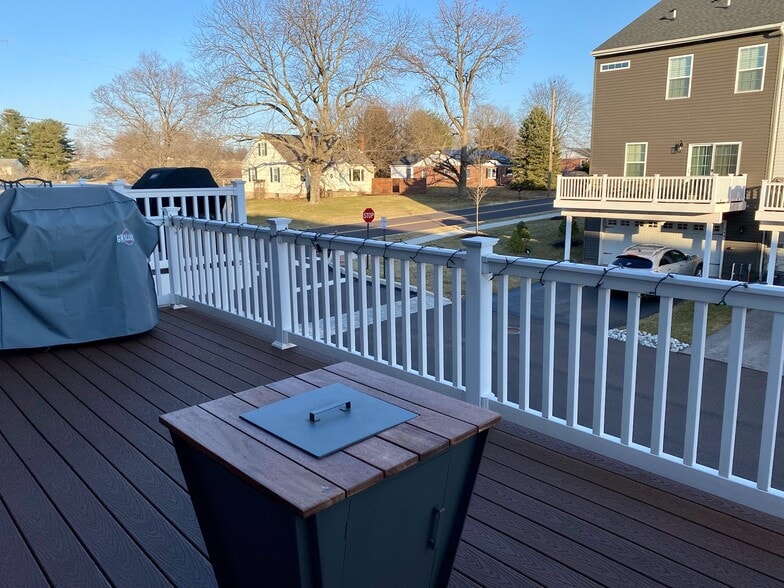 Deck - 247 Madison Ln