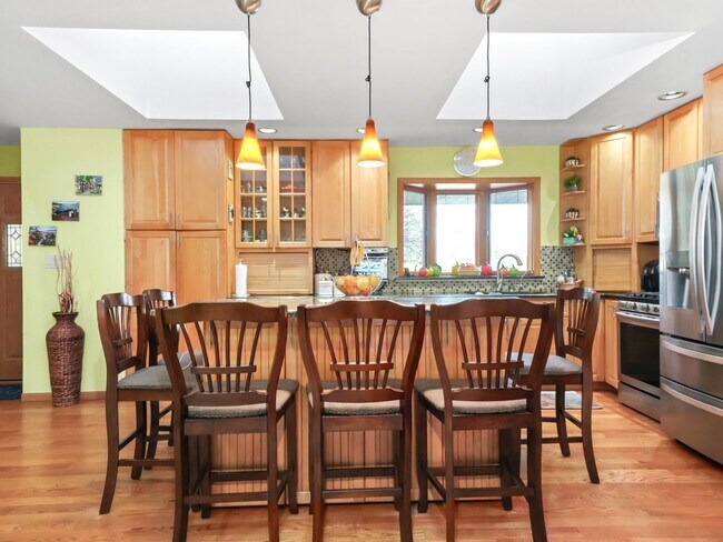 Building Photo - 8705 W 92nd Pl