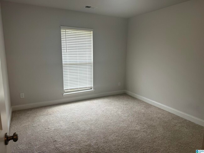 Building Photo - 414 Harless Ln