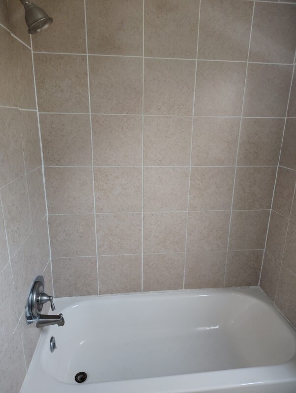 Building Photo - 7716 Appleton St