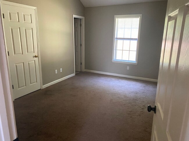 Building Photo - 3 BD/3BA