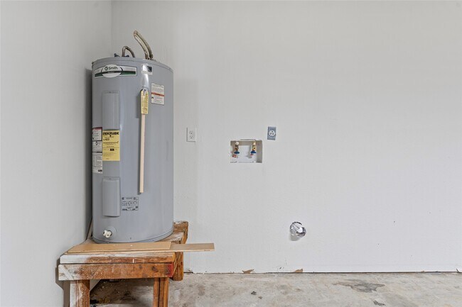 Building Photo - 1506 Leadenhall Cir