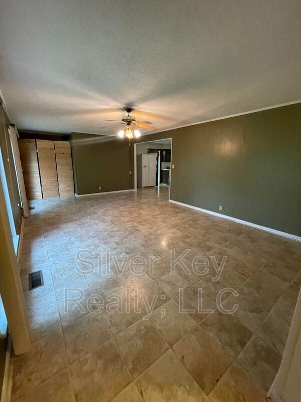 Building Photo - 227 Co Rd 121