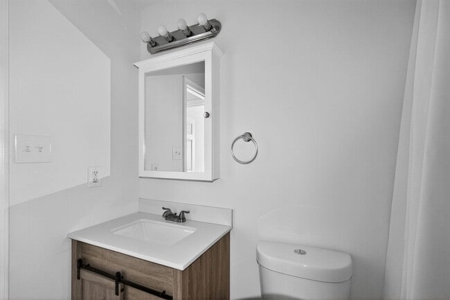 Building Photo - 2 Bedroom apartment in Eagleville