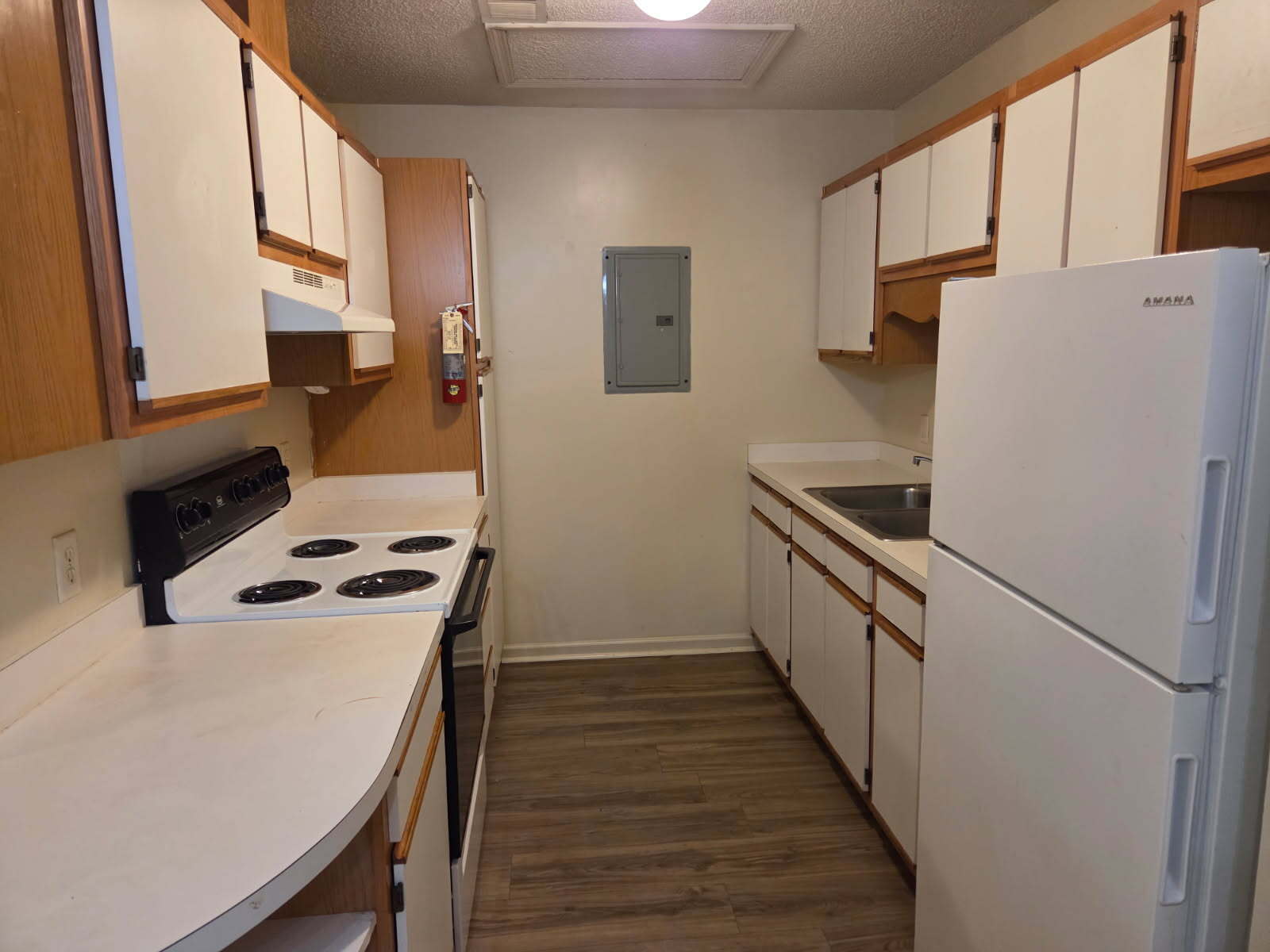 Building Photo - 101 Charles Ave