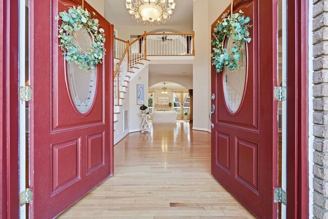 Building Photo - Ready NOW in The Reserve at Great Neck, Top-Rated Schools, Pet Friendly