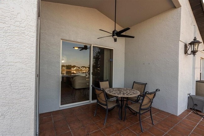 Building Photo - 11102 Lakeside Vista Dr