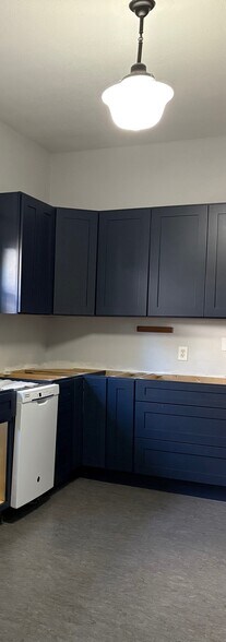 sneak peak of the new kitchen cabinets! Countertop about to be installed, new photos 8/22! - 5336 SE 44th Ave